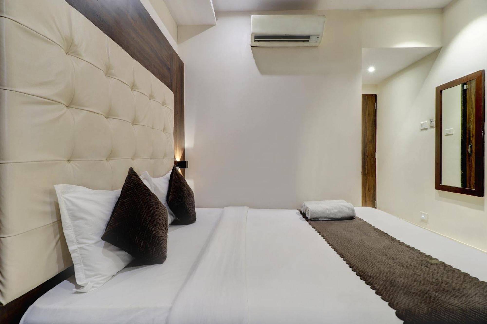Hotel A. K. International - Fort Mumbai Rum bild